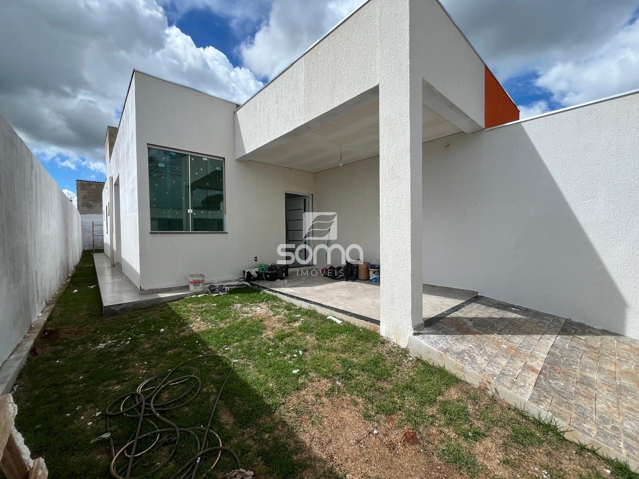 Casa Geminada à venda no Célvia: 