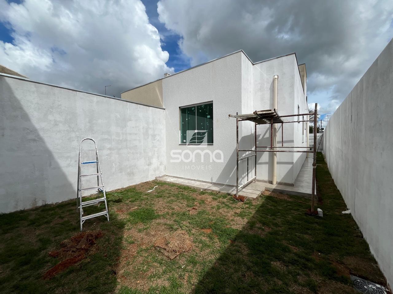 Casa Geminada à venda no Célvia: 