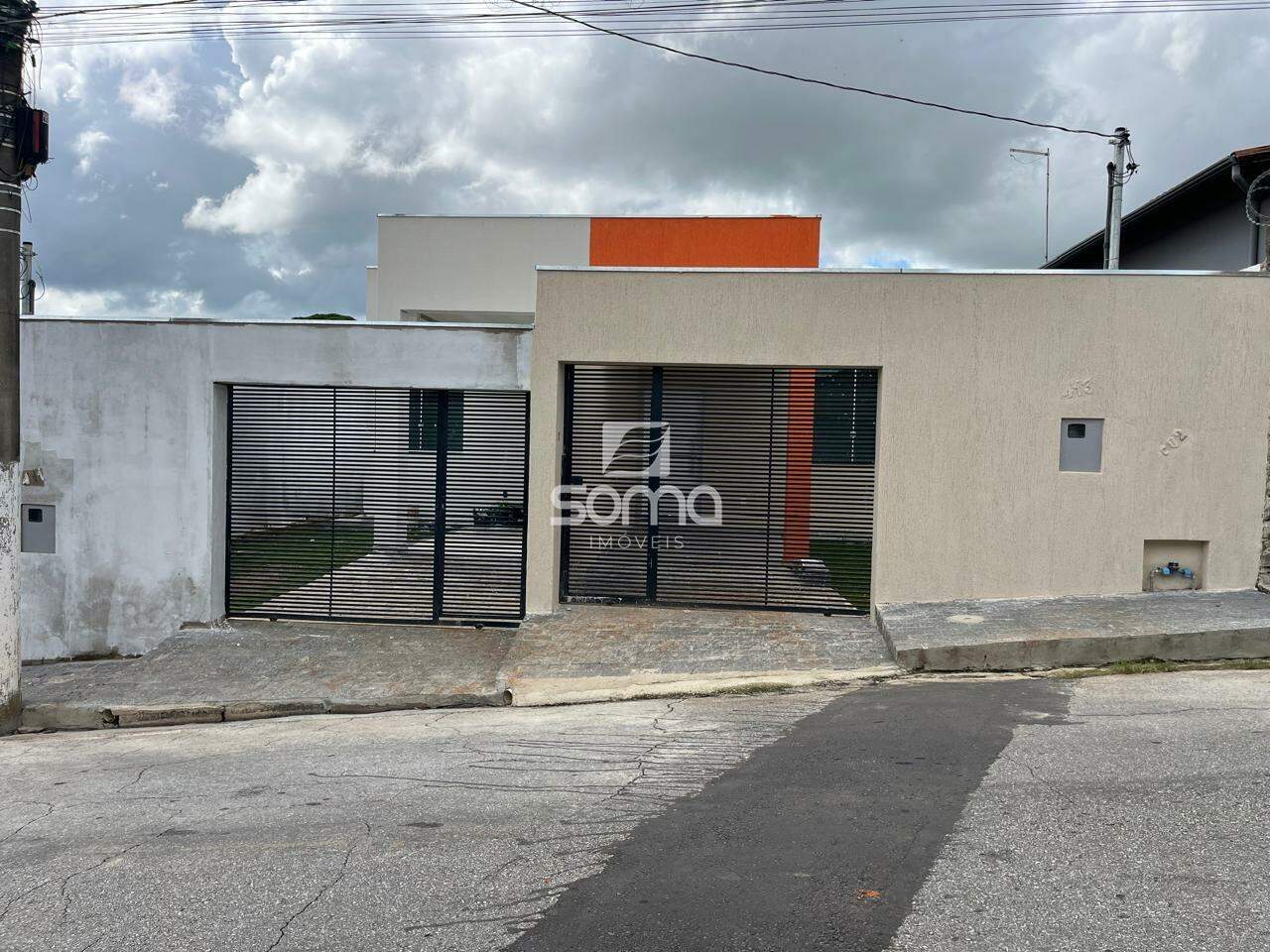 Casa Geminada à venda no Célvia: 