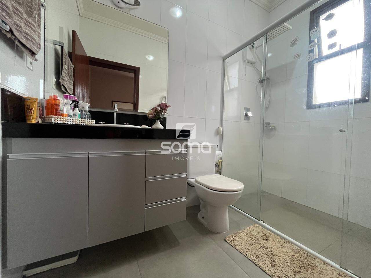 Casa em condomínio à venda no Condominio Rosa dos Ventos: 