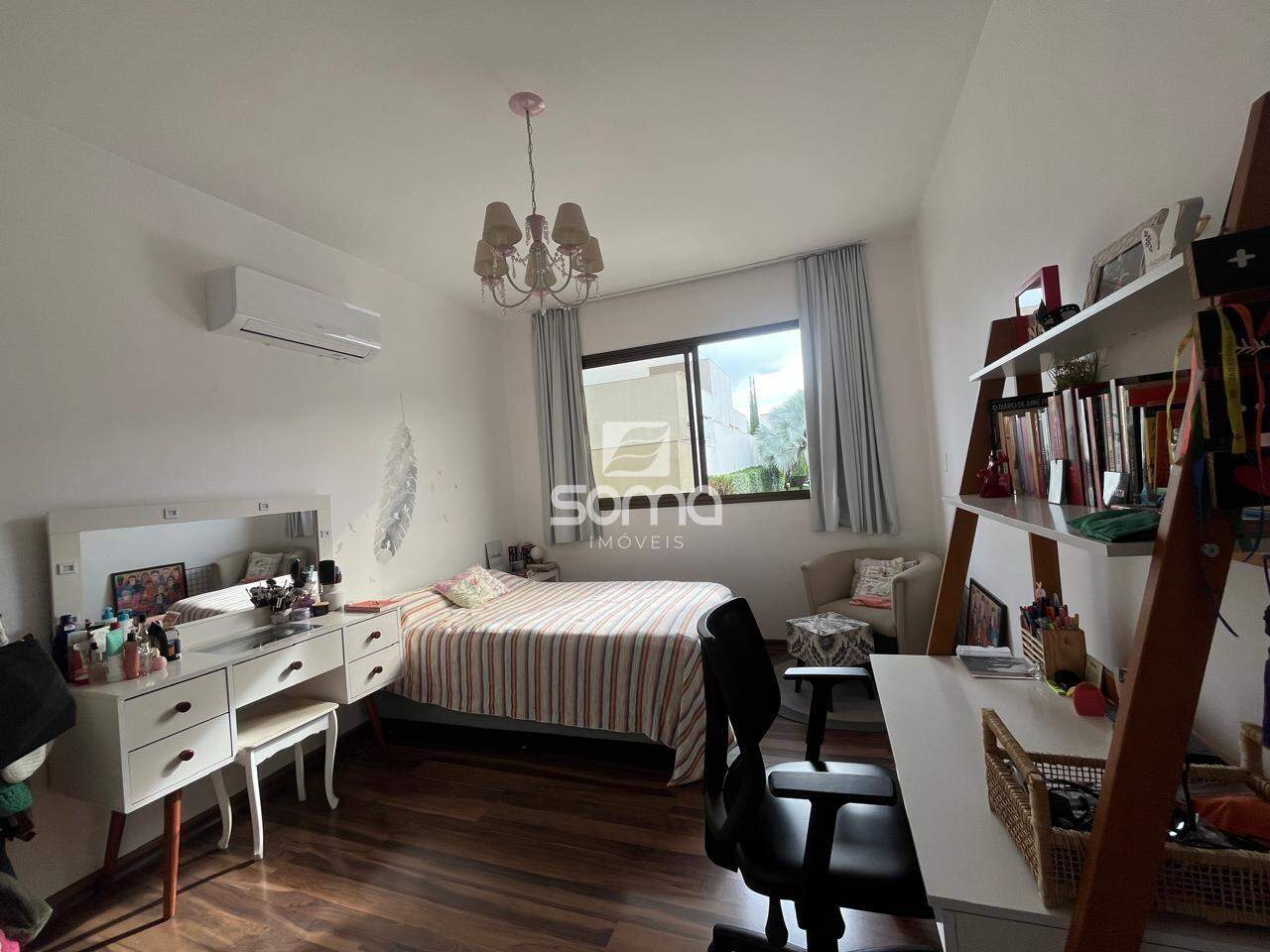 Casa em condomínio à venda no Condominio Rosa dos Ventos: 