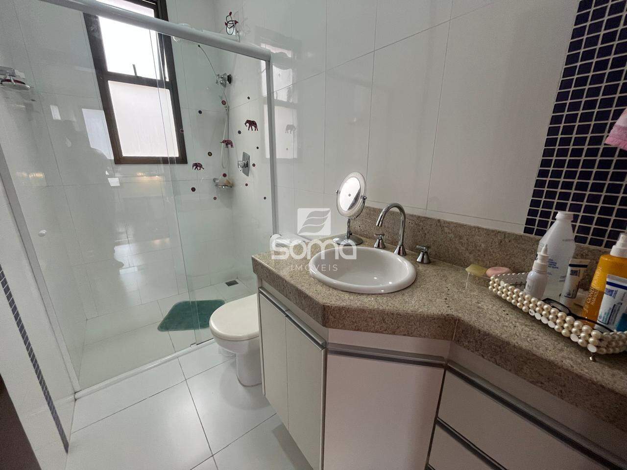 Casa em condomínio à venda no Condominio Rosa dos Ventos: 
