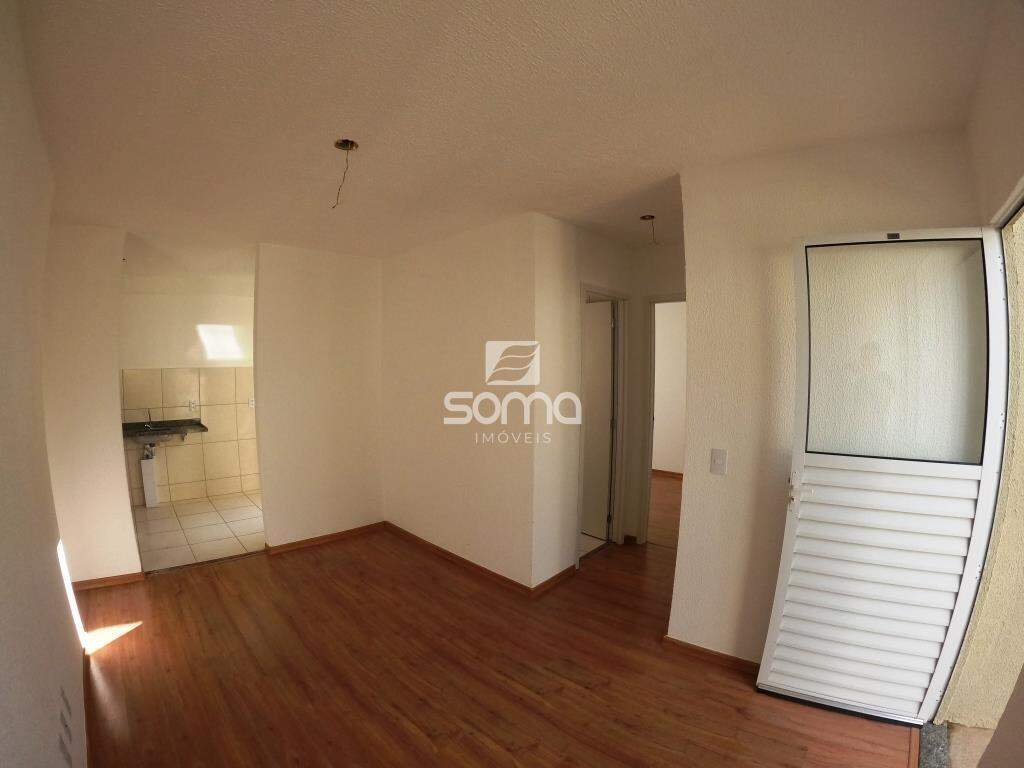Apartamento para aluguel no Serra Dourada: 