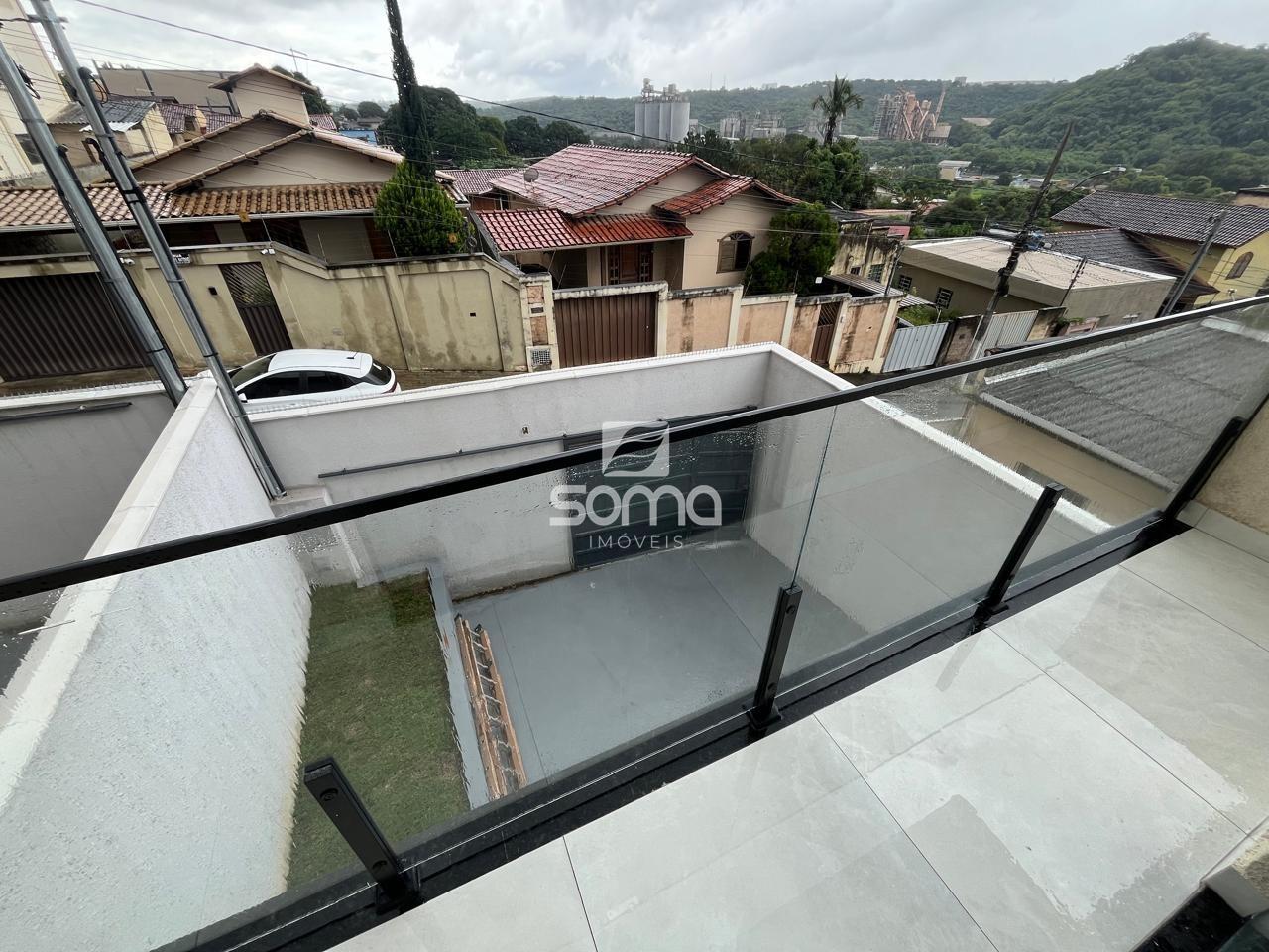 Casa à venda no Lourdes: 