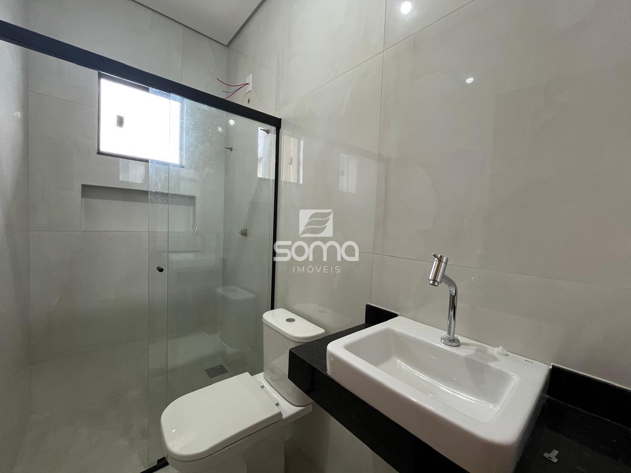 Casa à venda no Lourdes: 