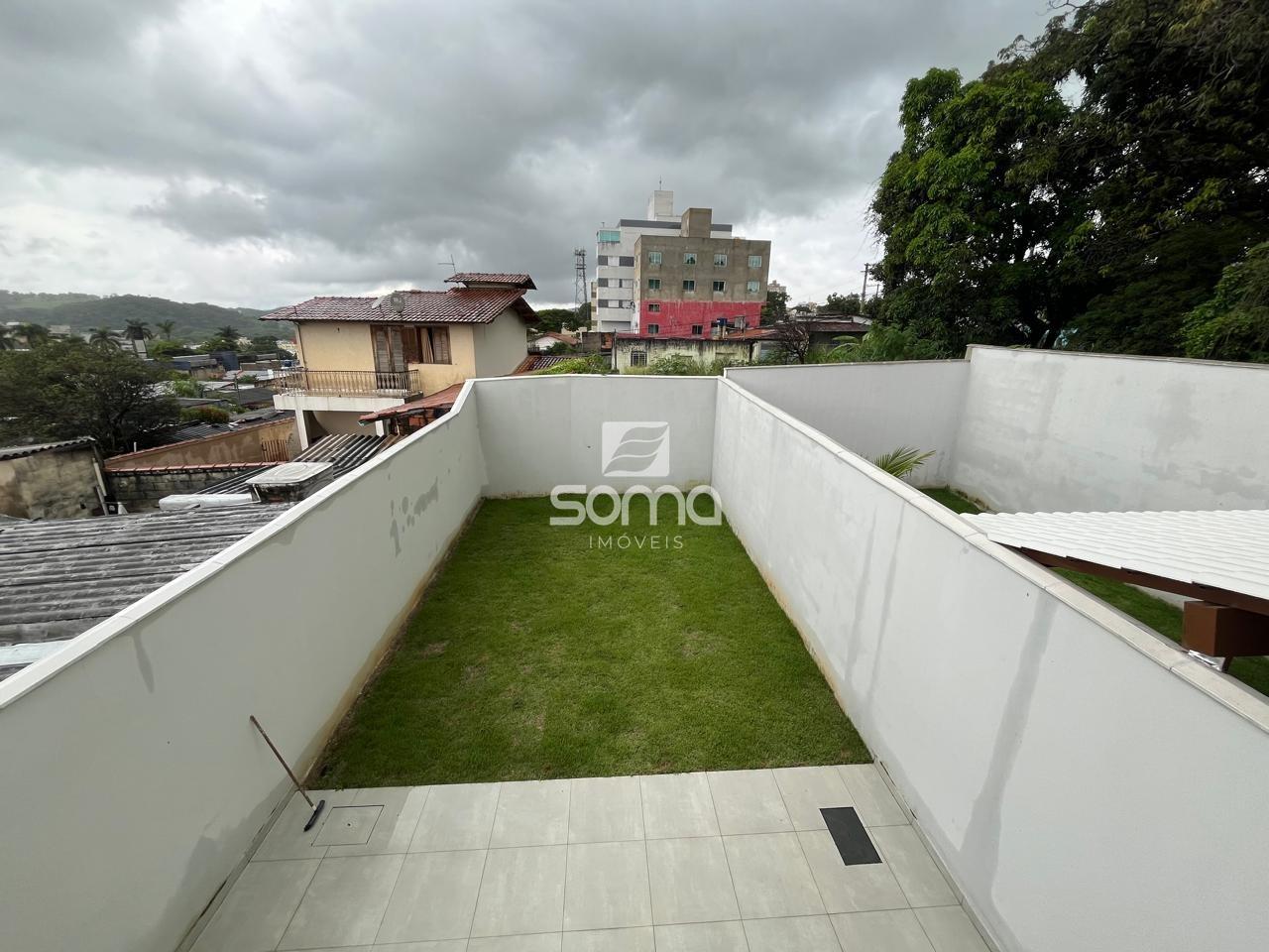 Casa à venda no Lourdes: 