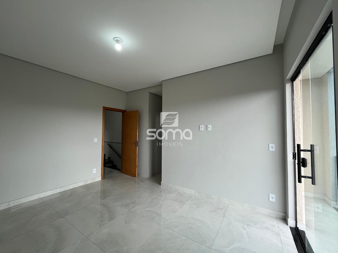 Casa à venda no Lourdes: 