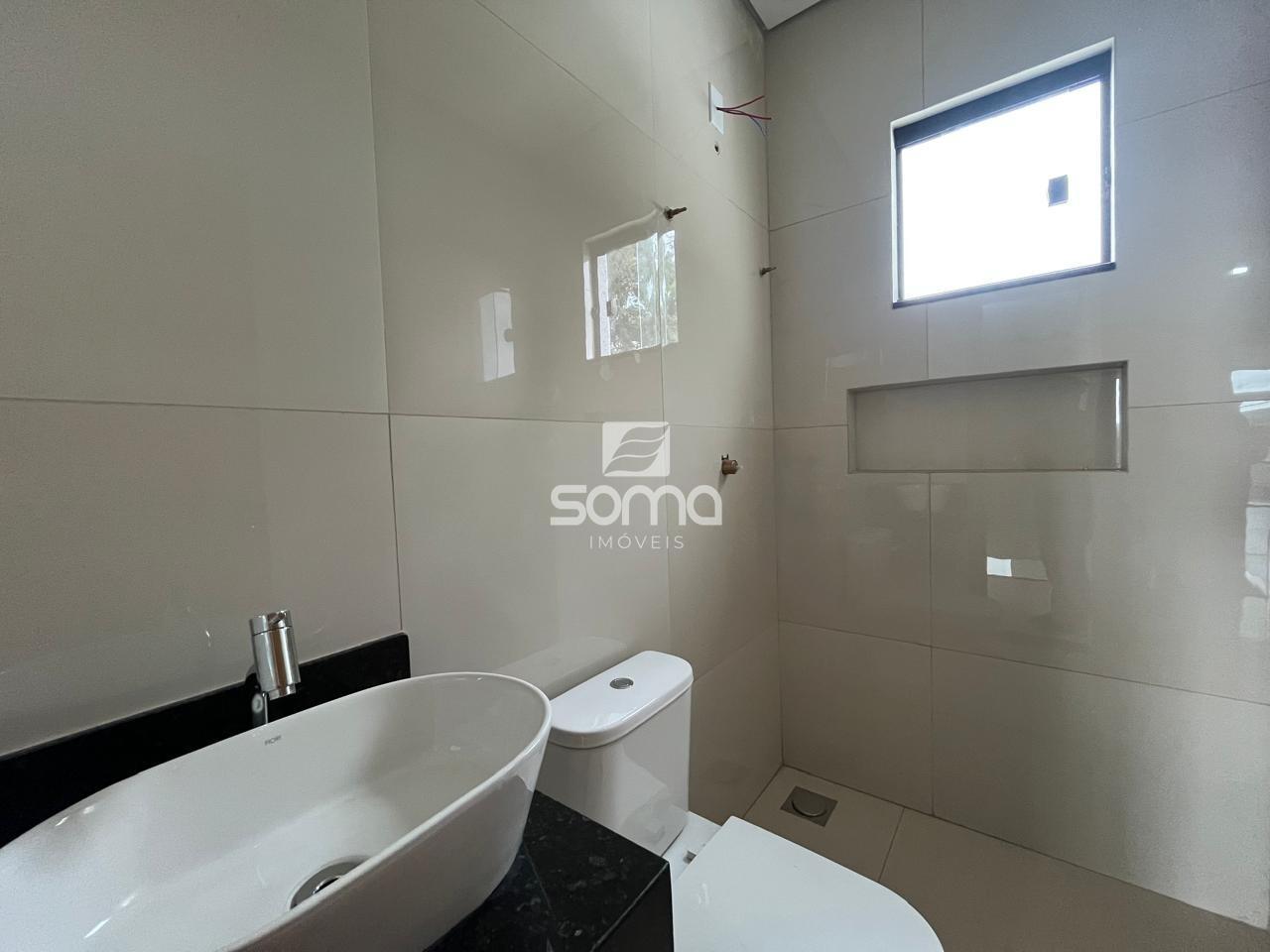 Casa à venda no Lourdes: 