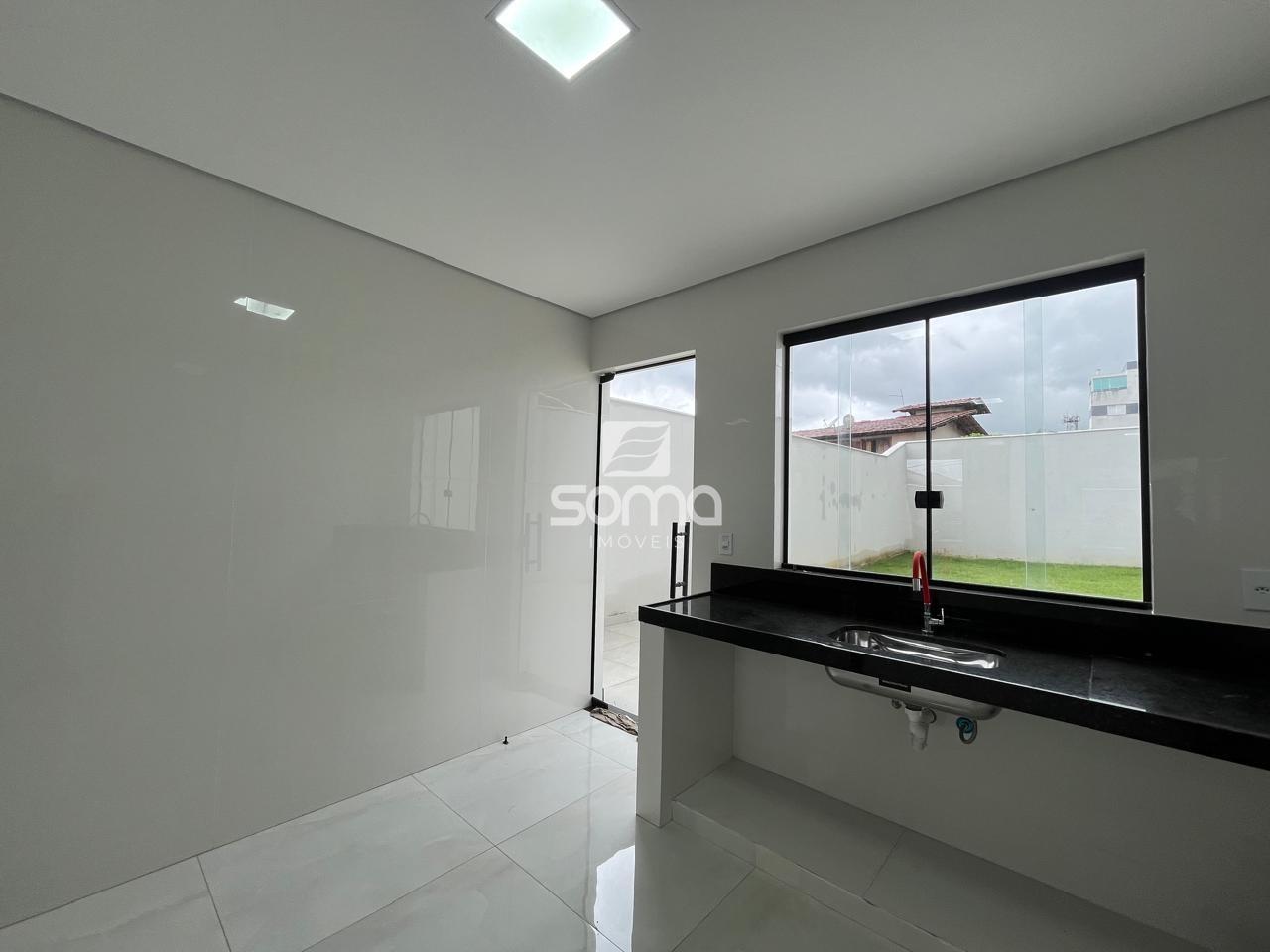 Casa à venda no Lourdes: 