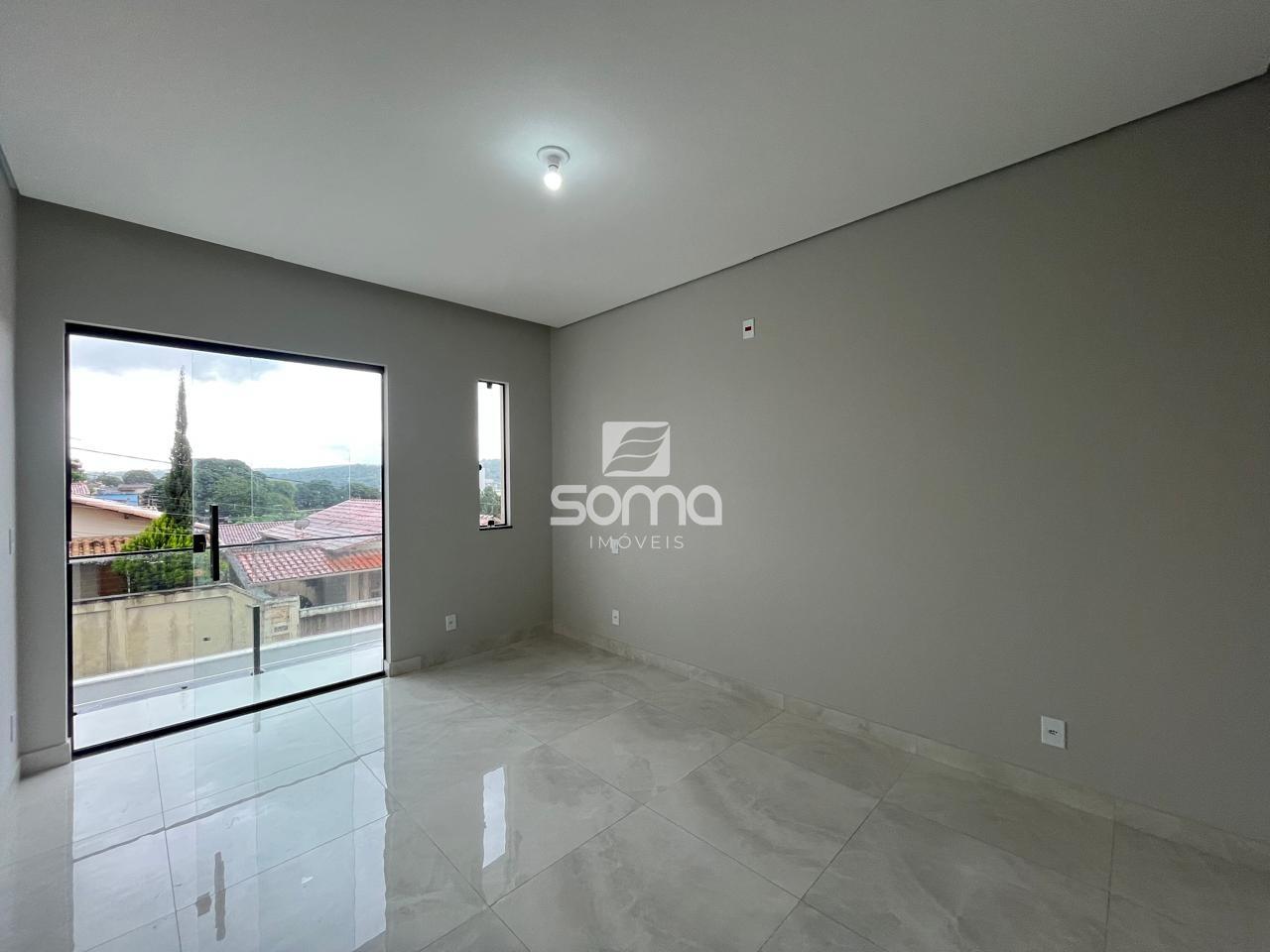 Casa à venda no Lourdes: 