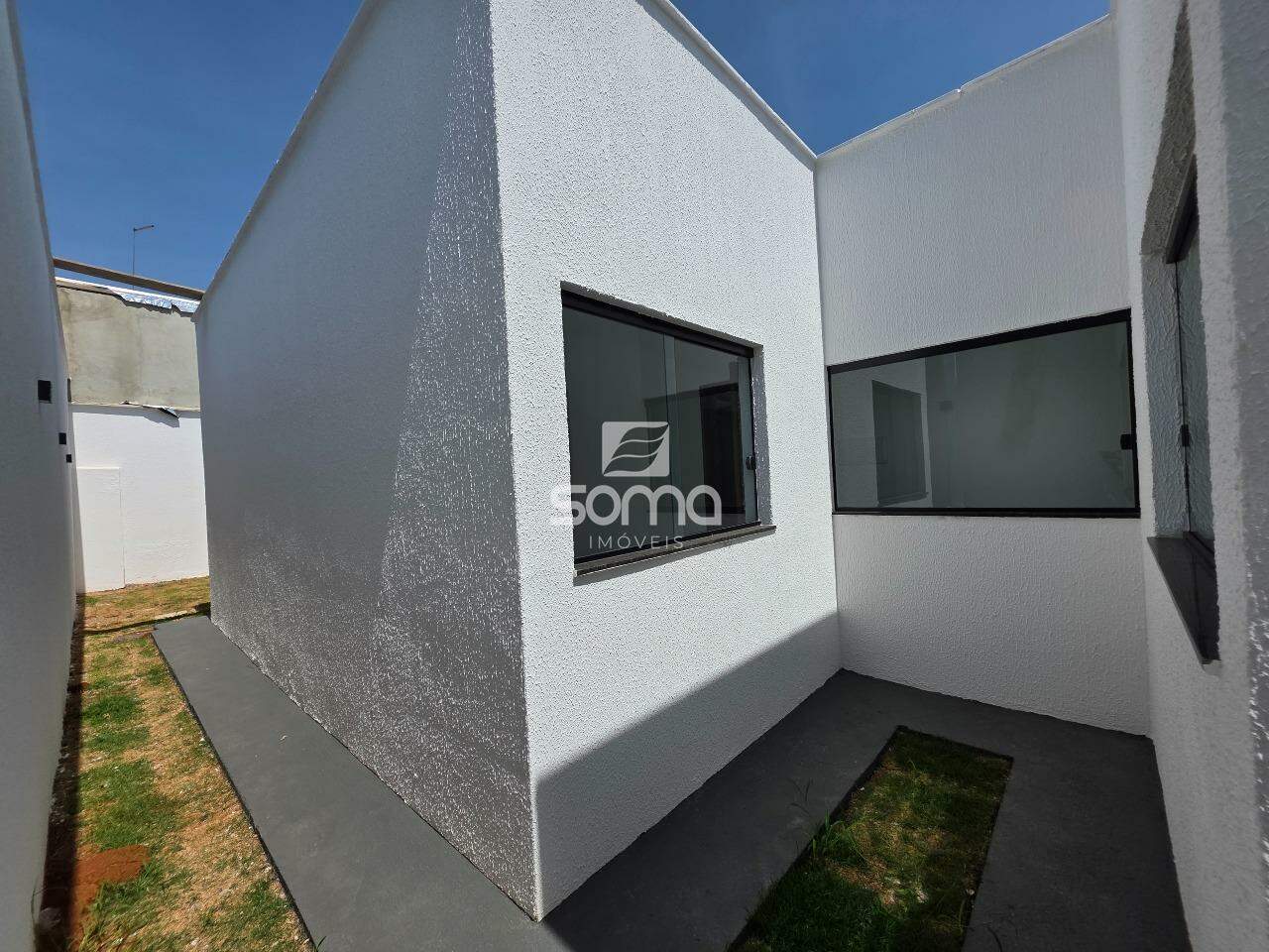 Casa Geminada à venda no Cachoeira: