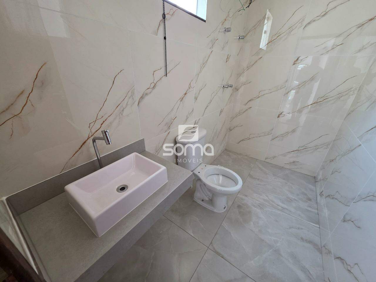 Casa Geminada à venda no Cachoeira: