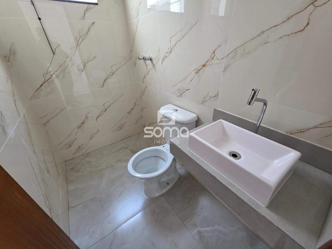 Casa Geminada à venda no Cachoeira: