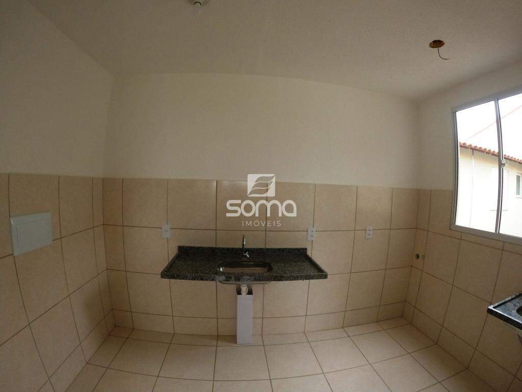 Apartamento para aluguel no Serra Dourada: 