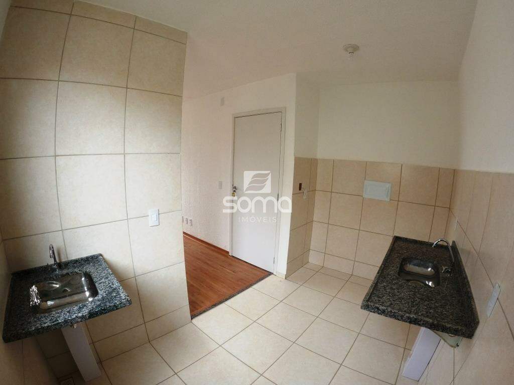Apartamento para aluguel no Serra Dourada: 