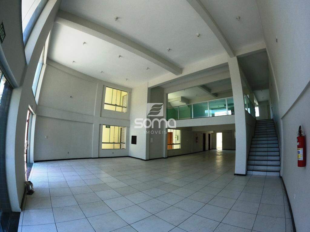 Loja para aluguel no Centro: 