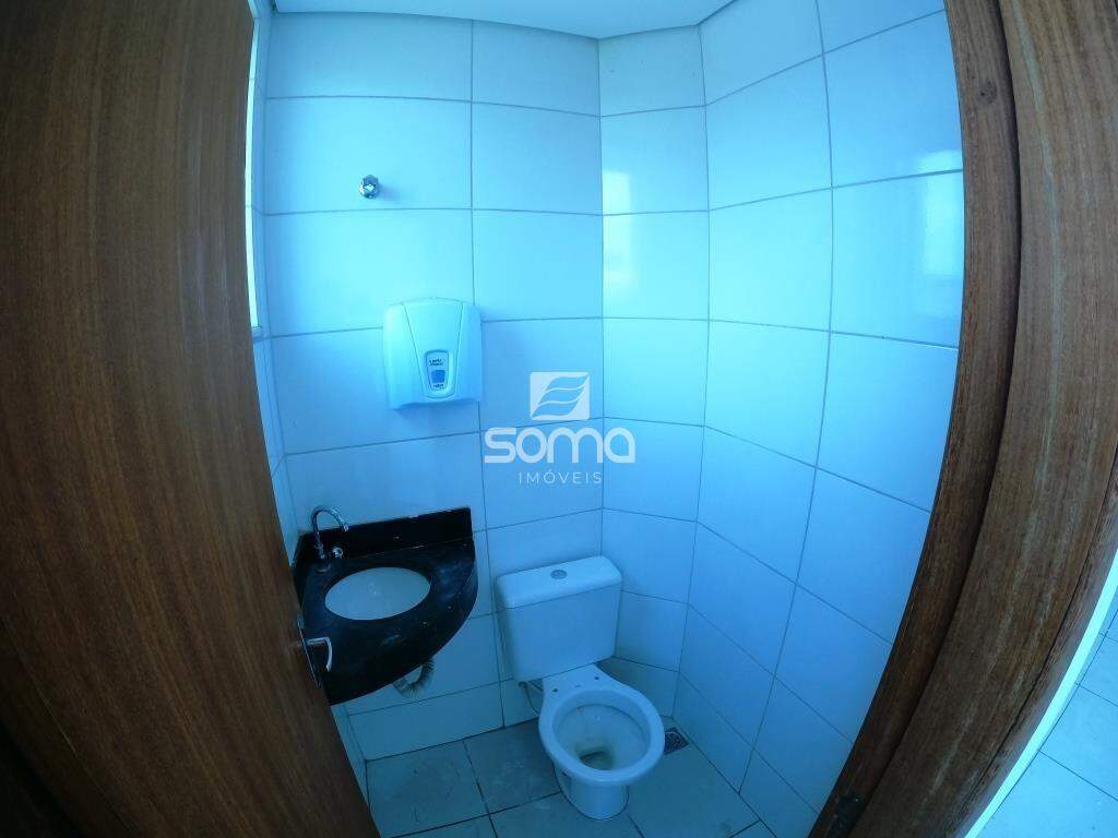 Sala para aluguel no Centro: 