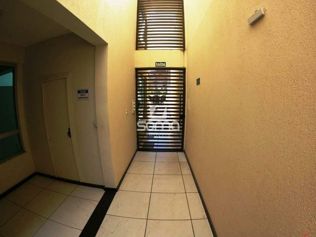Sala para aluguel no Centro: 