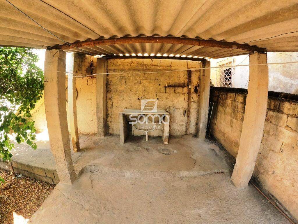 Casa à venda no Célvia: 