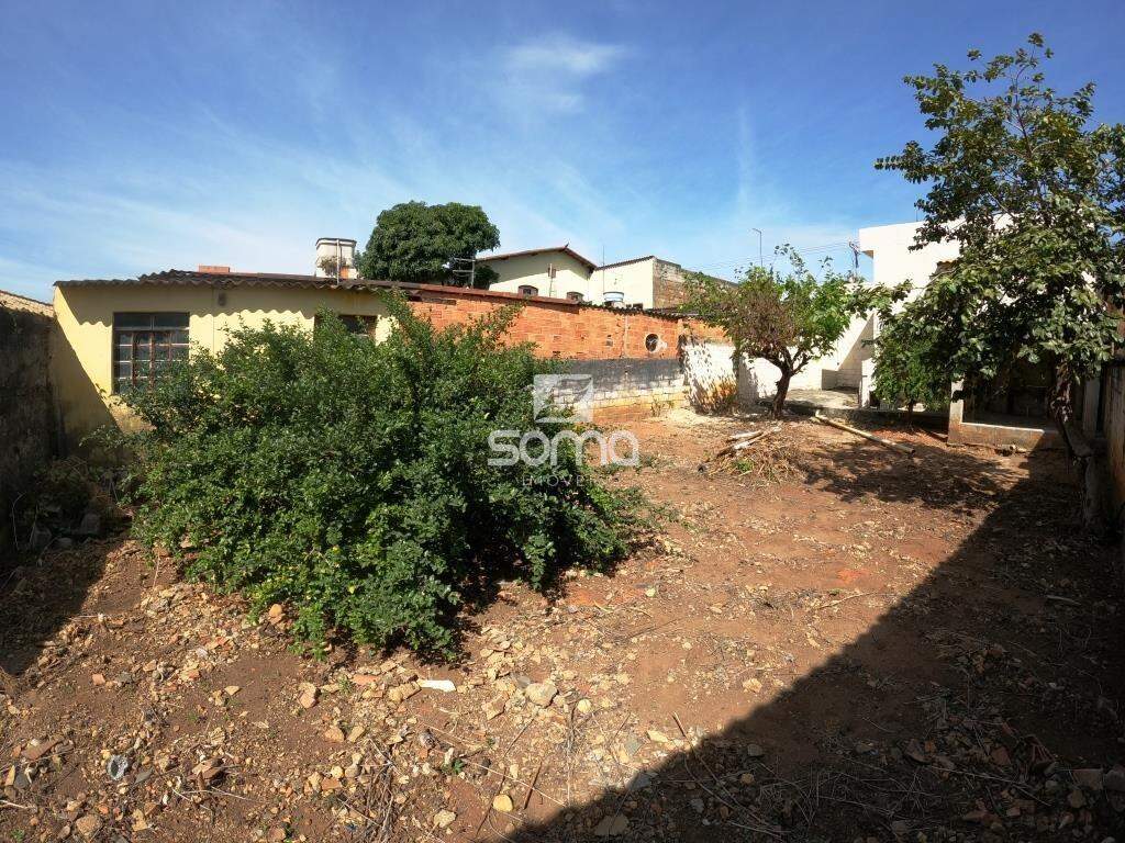 Casa à venda no Célvia: 