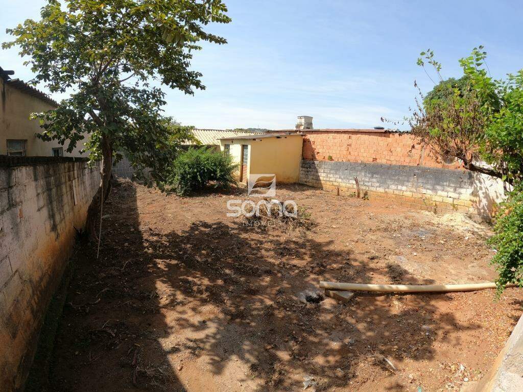 Casa à venda no Célvia: 