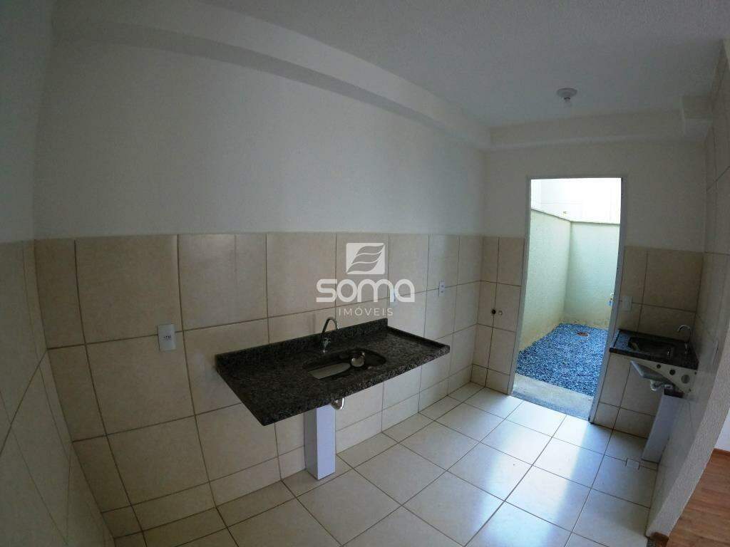 Apartamento para aluguel no Serra Dourada: 