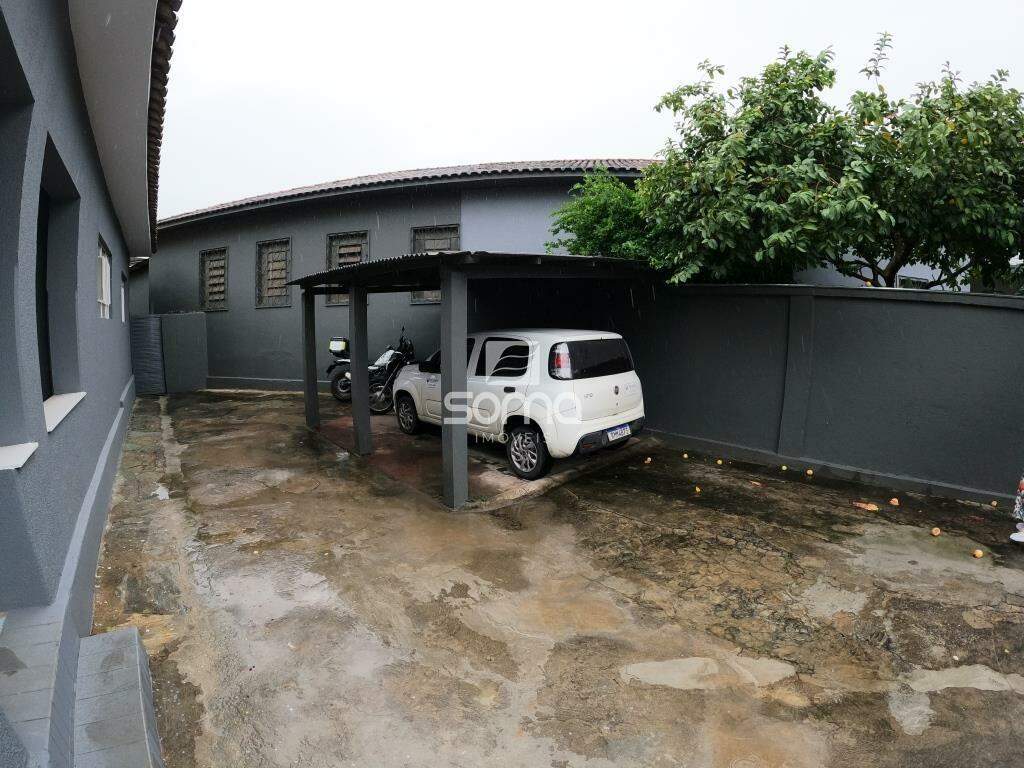 Casa para aluguel no Centro: 