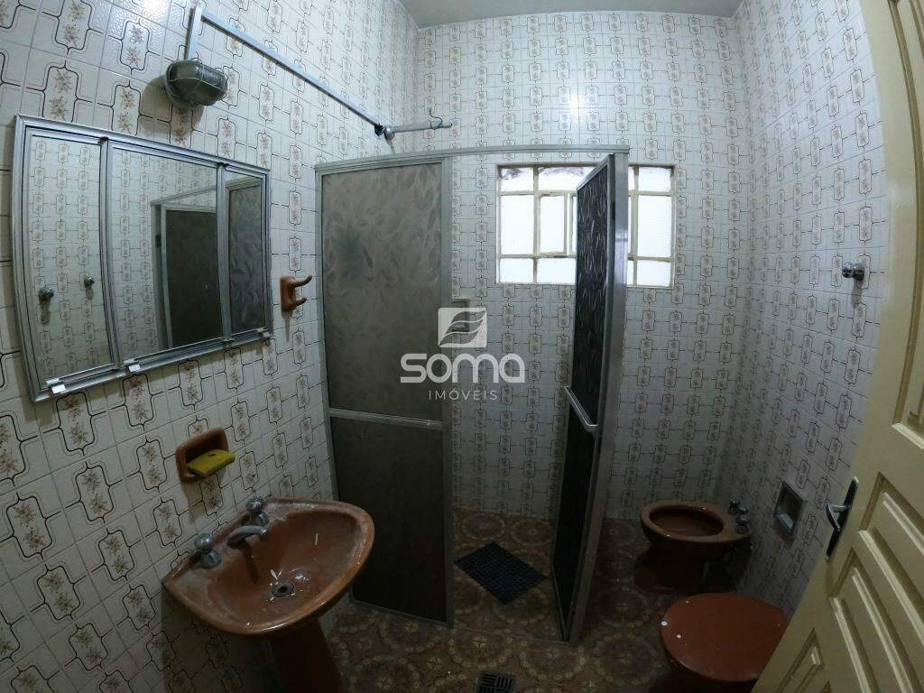 Casa para aluguel no Centro: 