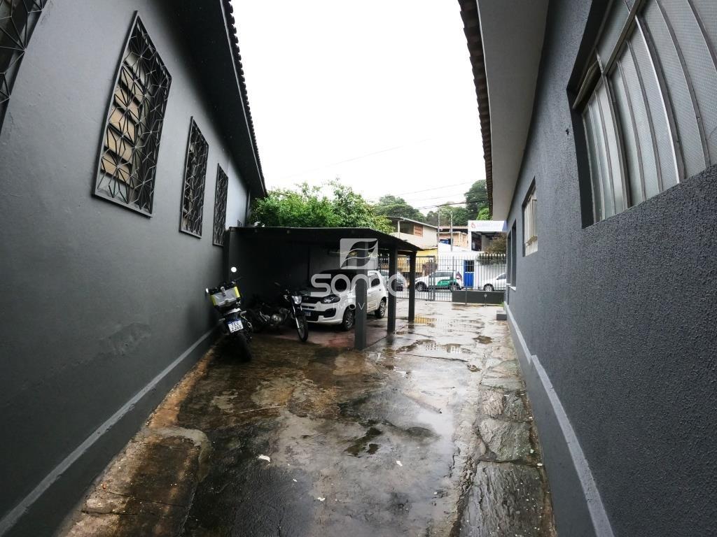 Casa para aluguel no Centro: 