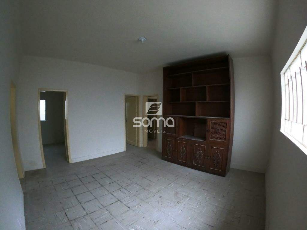 Casa para aluguel no Centro: 