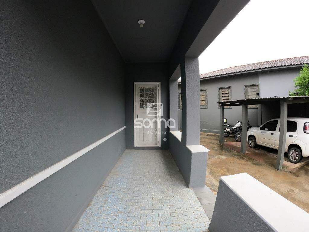 Casa para aluguel no Centro: 