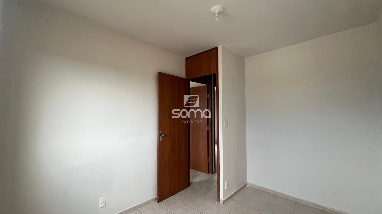 Apartamento à venda no Célvia: 