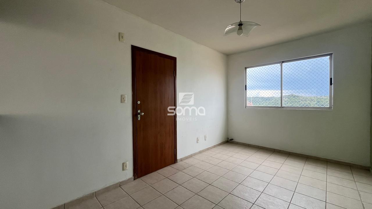 Apartamento à venda no Célvia: 