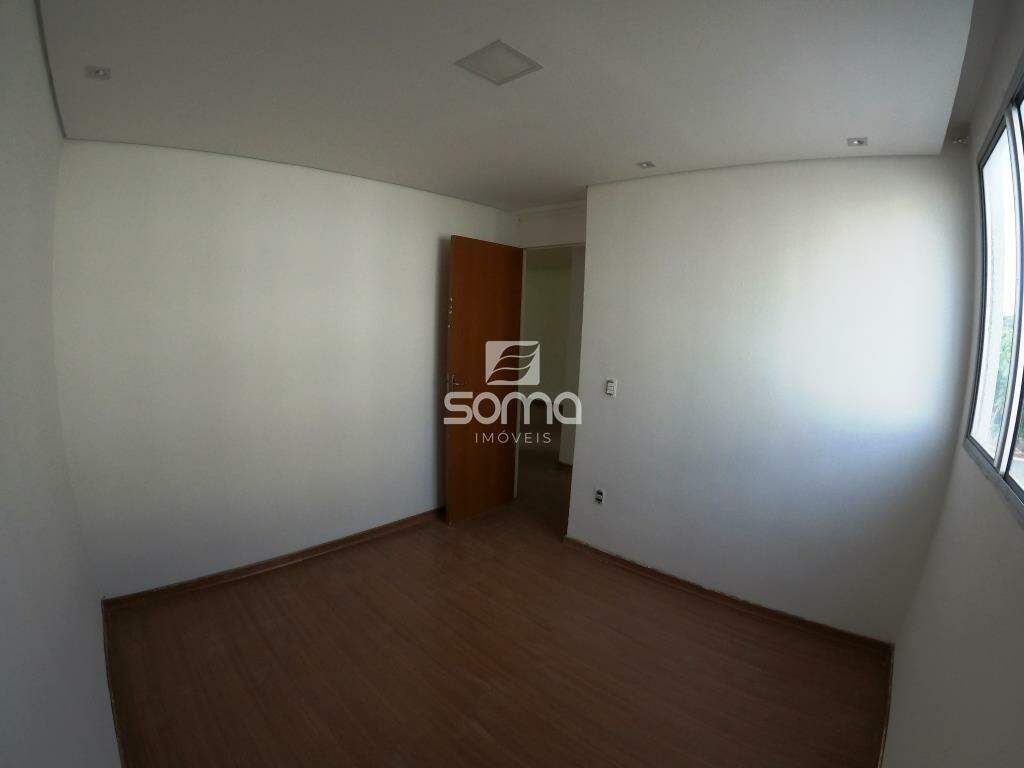 Apartamento para aluguel no Bonsucesso: 