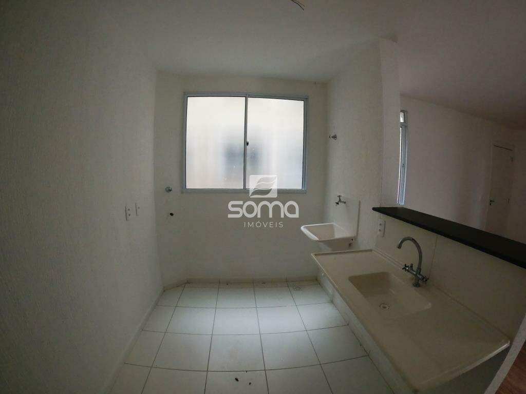 Apartamento para aluguel no Bernardo de Souza: 