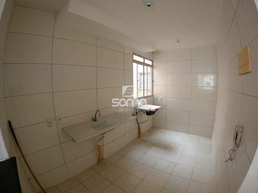 Apartamento para aluguel no Angicos : 