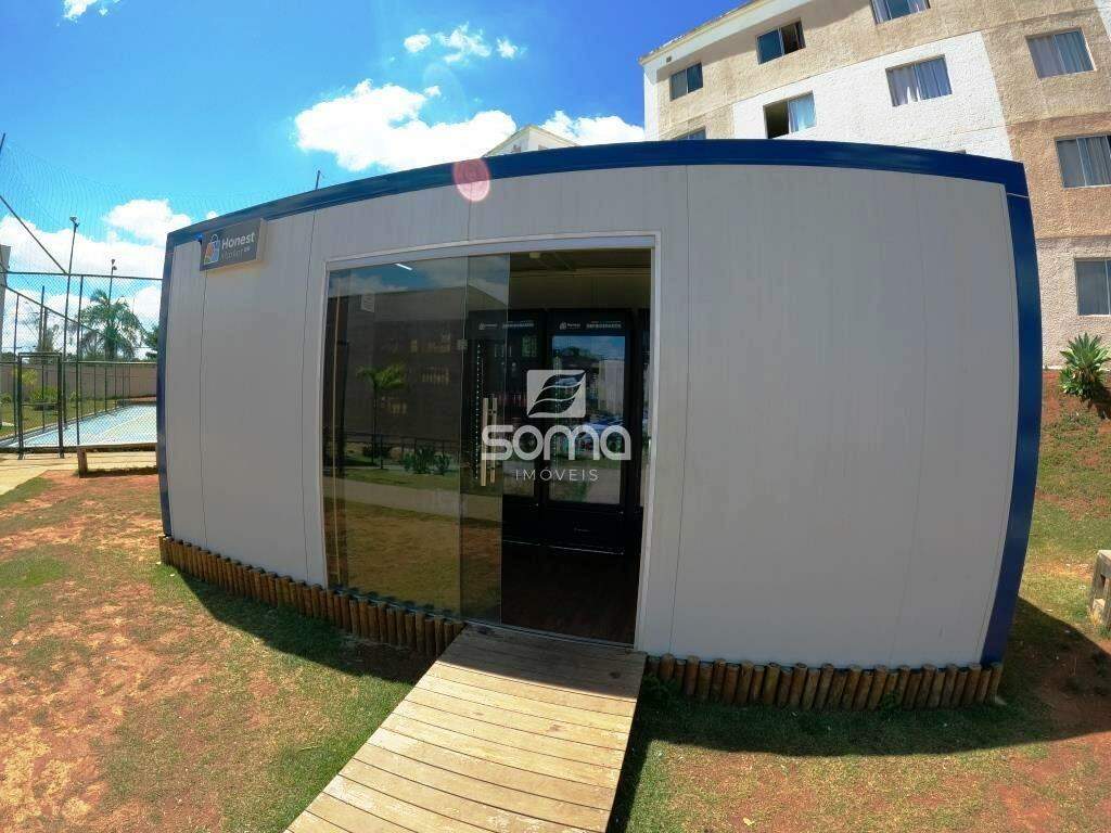 Apartamento para aluguel no Angicos : 