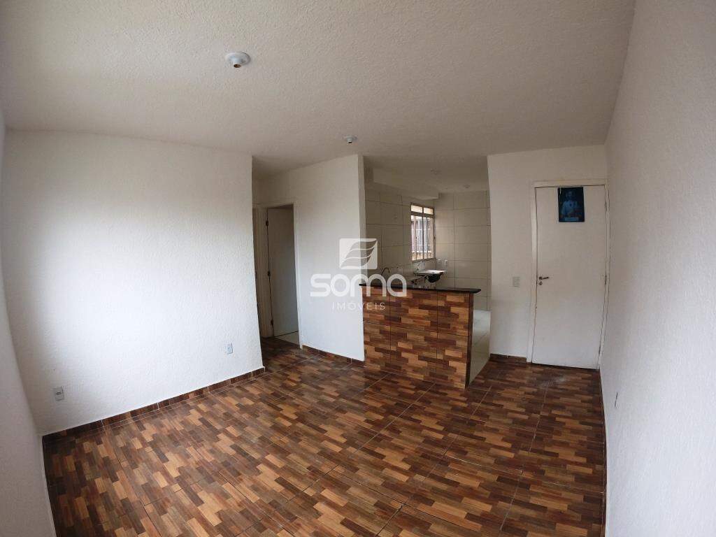 Apartamento para aluguel no Angicos : 
