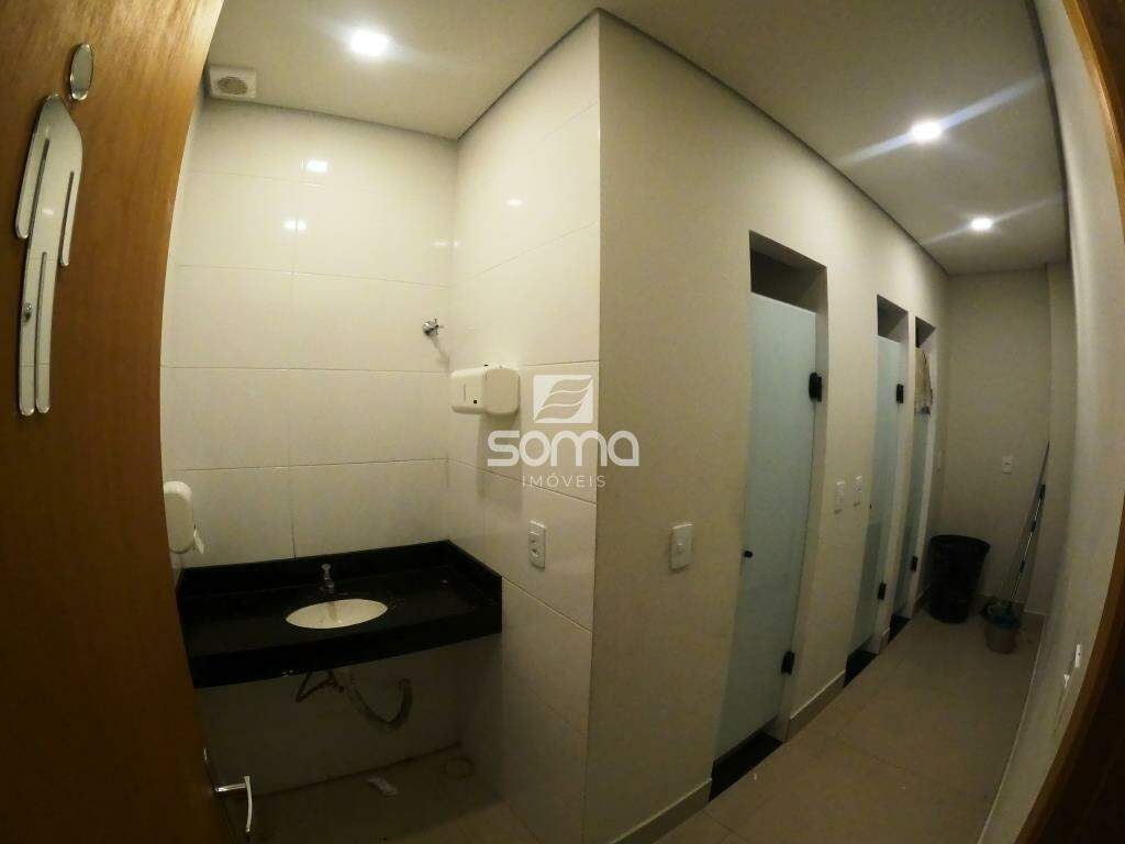 Loja para aluguel no Jardim Itau: 