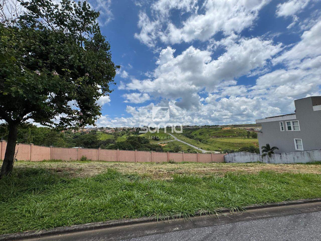 Lotes em Condomínio à venda no Alphaville Vespasiano: 