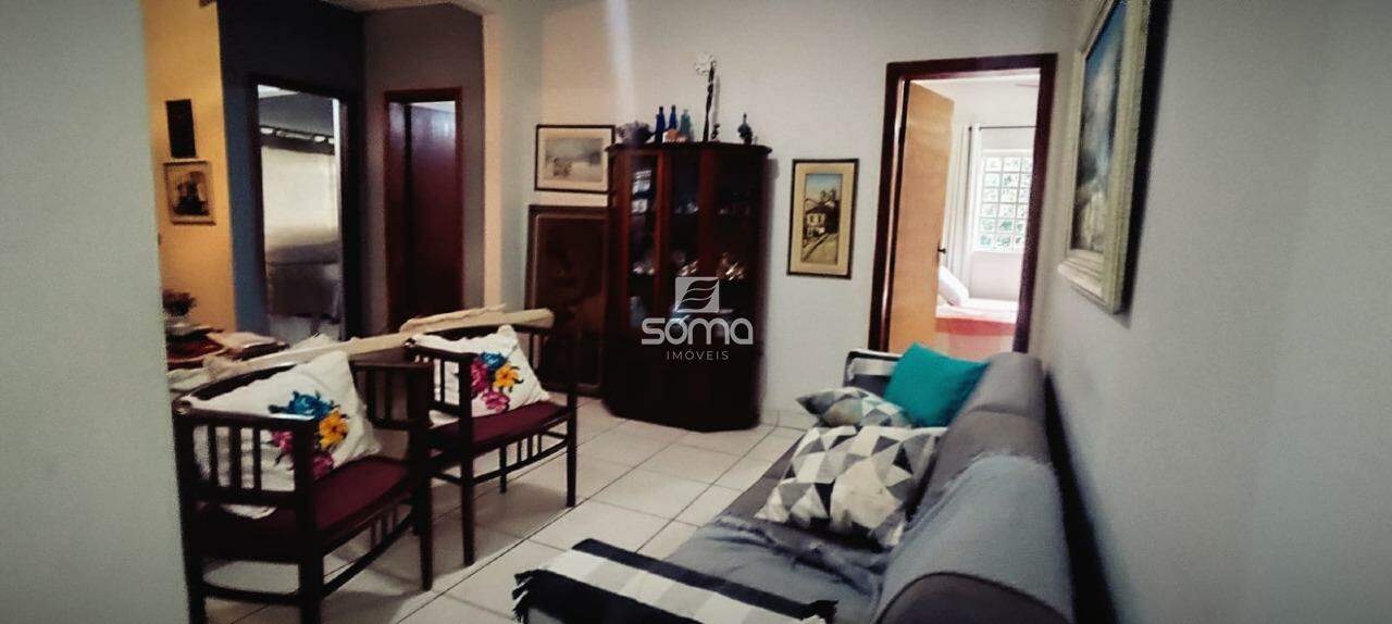 Casa à venda no Cachoeira: