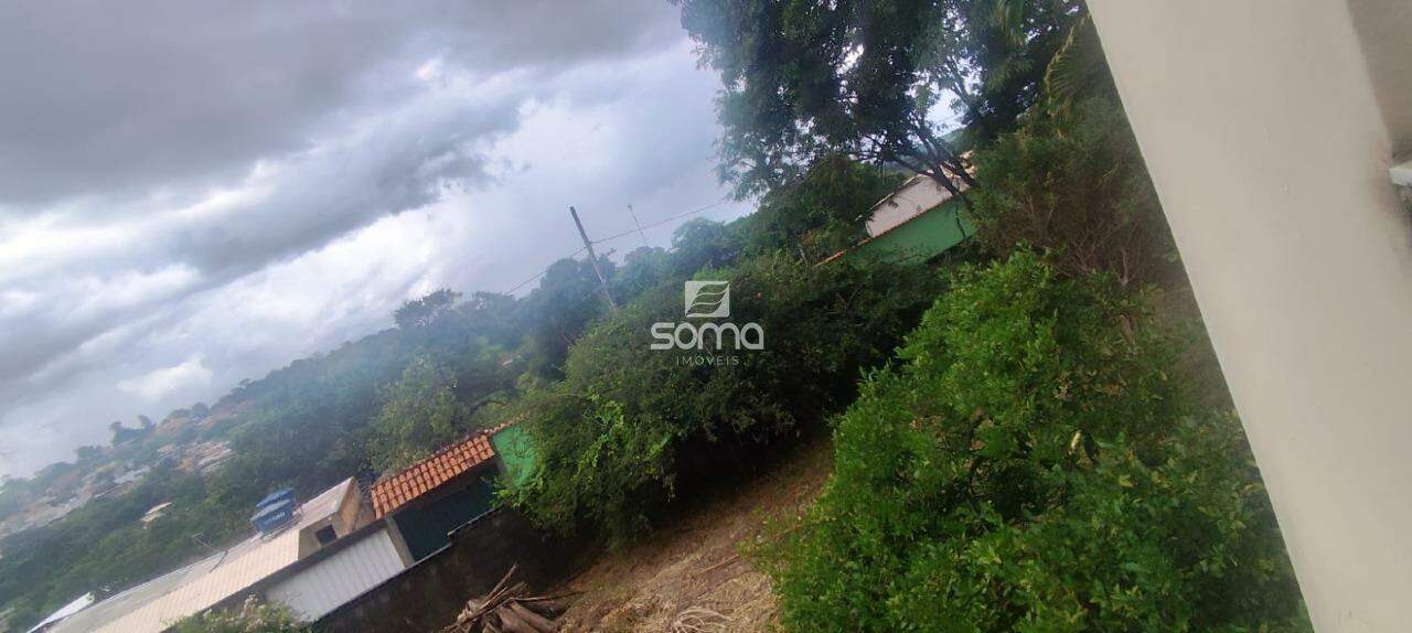 Casa à venda no Cachoeira: