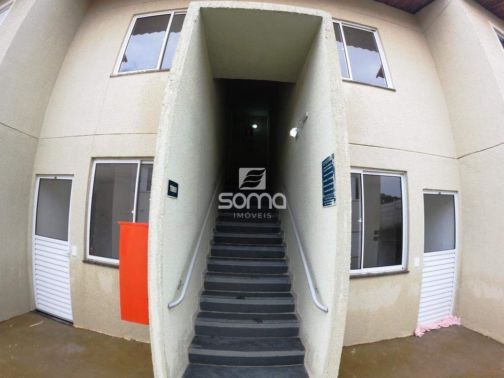 Apartamento para aluguel no Serra Dourada: 