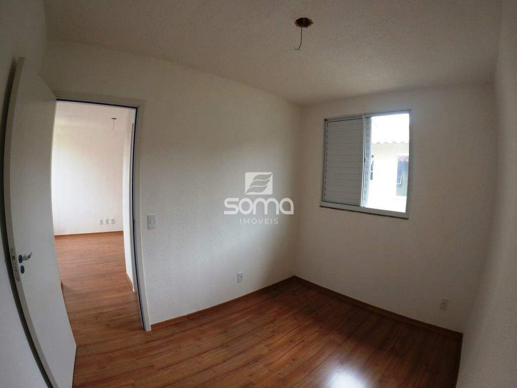 Apartamento para aluguel no Serra Dourada: 