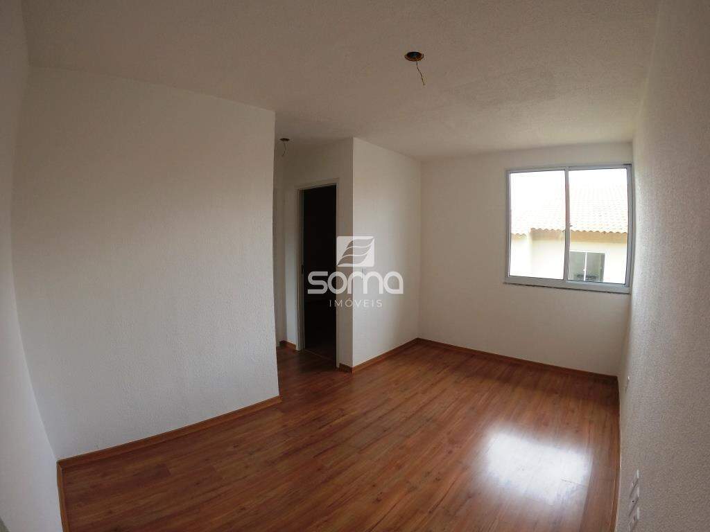 Apartamento para aluguel no Serra Dourada: 