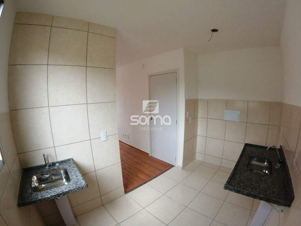 Apartamento para aluguel no Serra Dourada: 