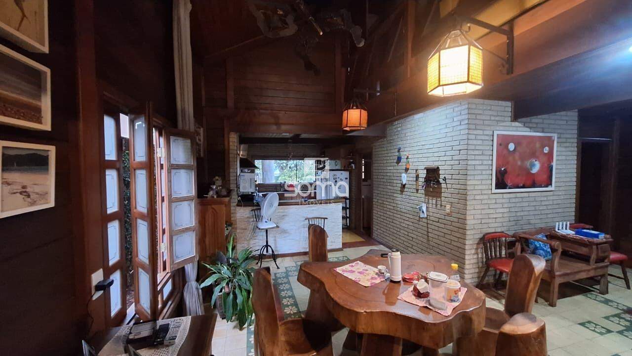 Casa à venda no Jardim Itau: 