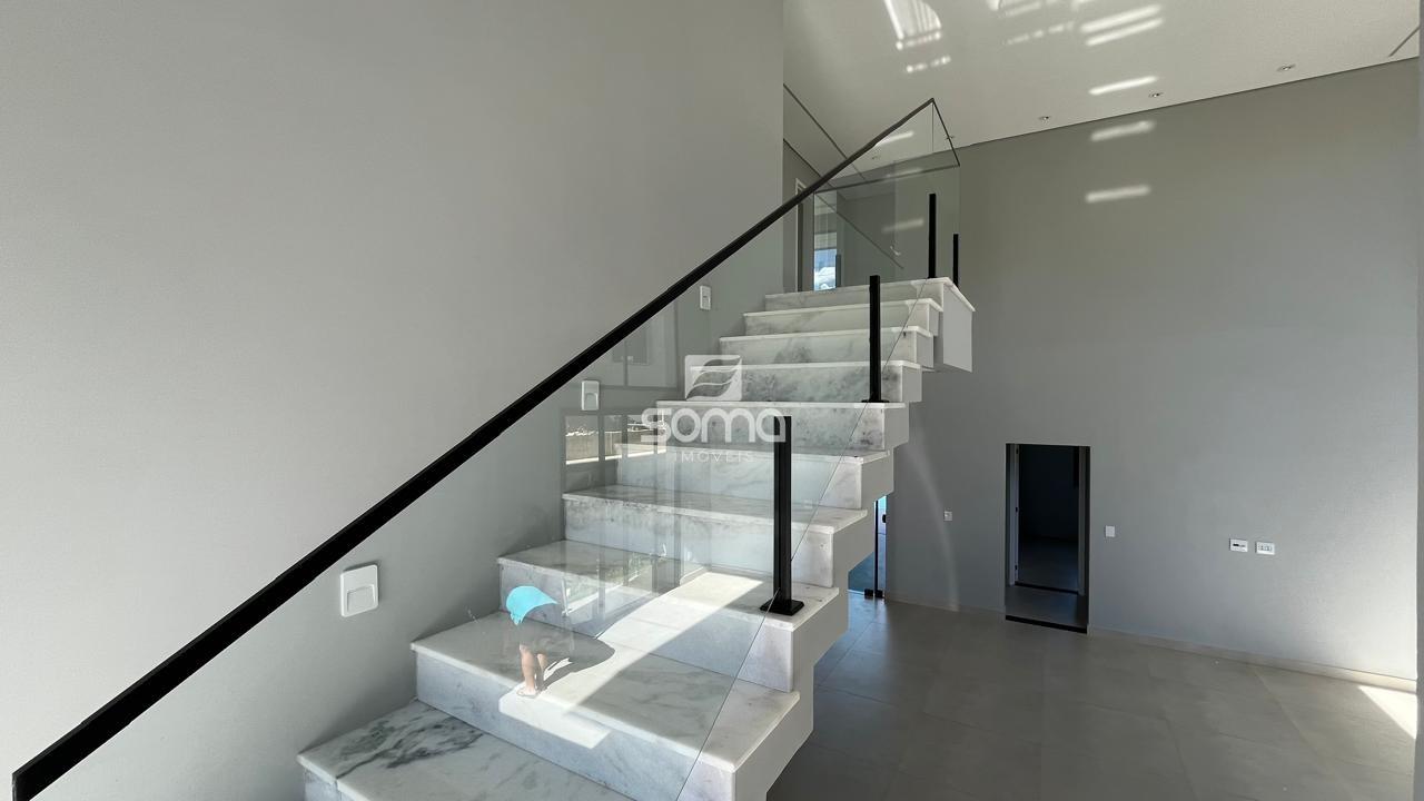 Casa em condomínio à venda no Gran Park: 