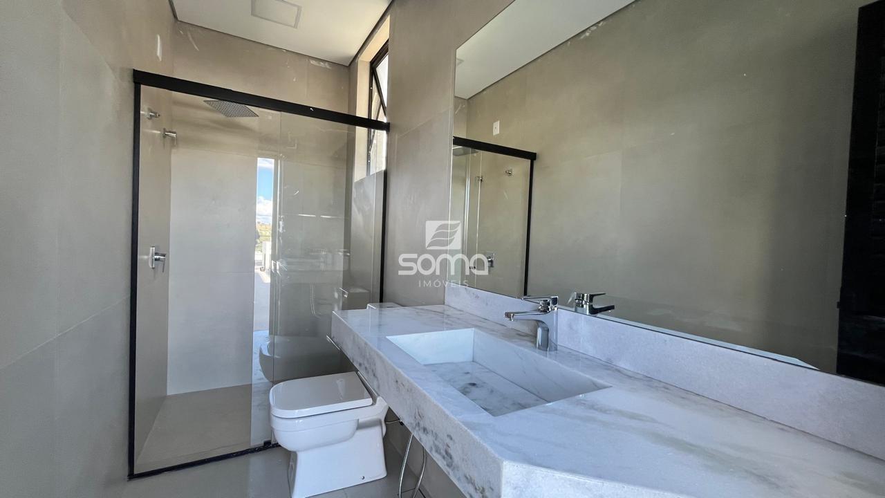 Casa em condomínio à venda no Gran Park: 