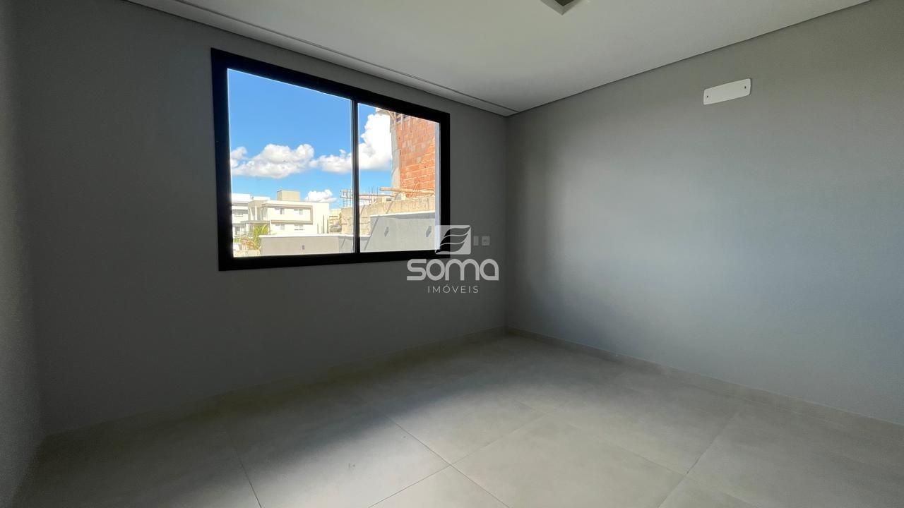 Casa em condomínio à venda no Gran Park: 